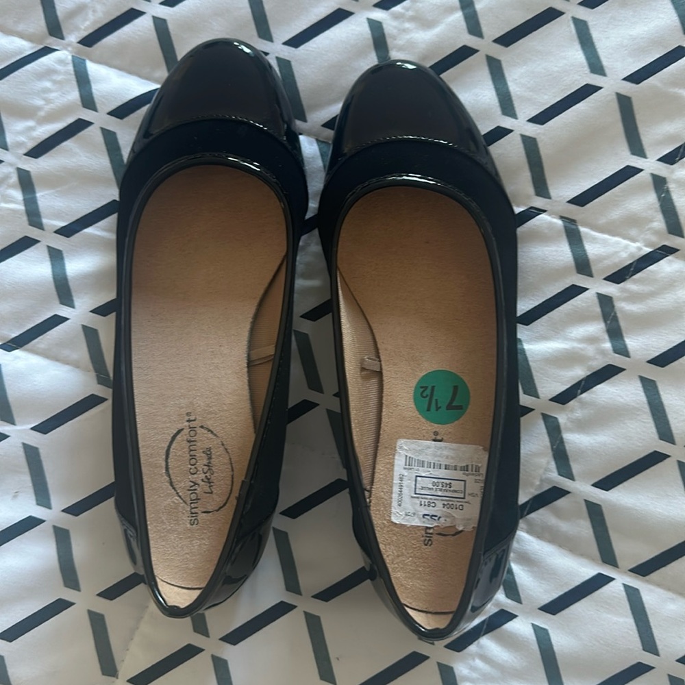 Brand new 7 1/2 life stride women’s black shoes